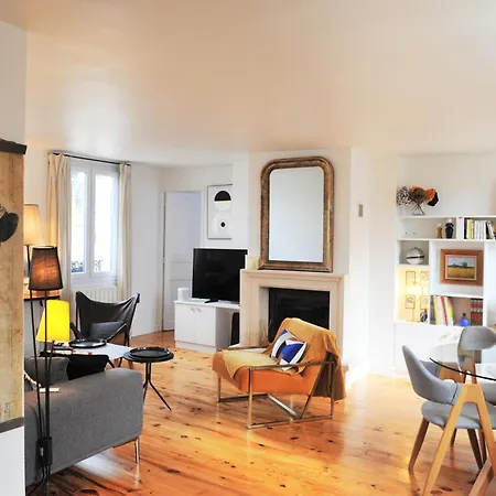 Charmant Gite 4 Pers, 2 Ch, Centre-ville, Tout Equipe, Parking, Wifi - Fr-1-526-33 *